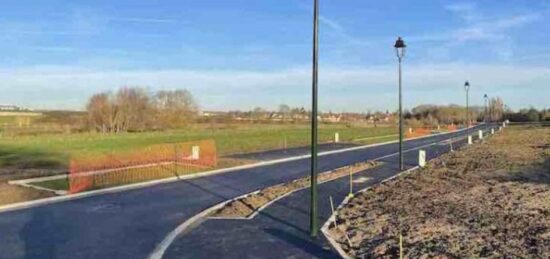 Terrain à bâtir à Chaumont-en-Vexin, Hauts-de-France